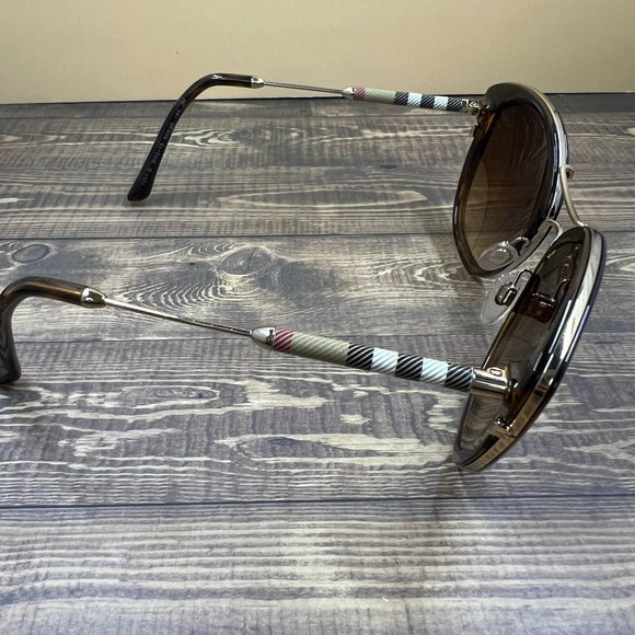Burberry women\'s sunglasses main image 12